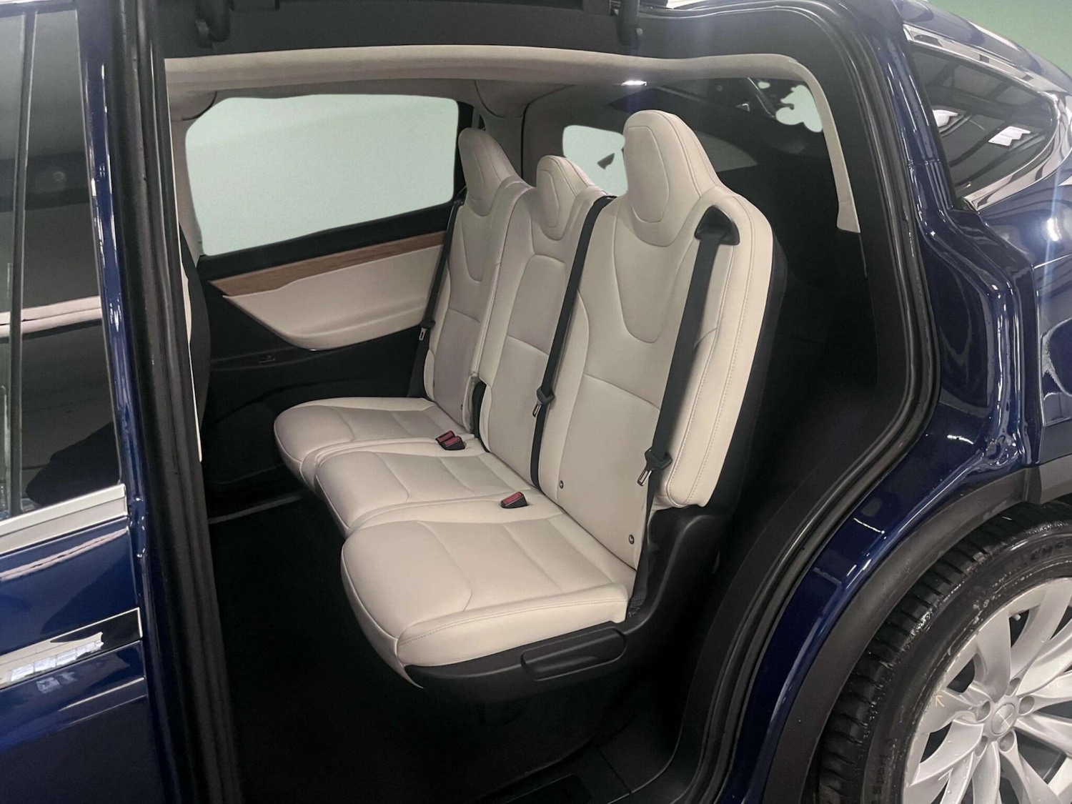 Used Tesla Model X 2018 for sale - 76060773: Photo 61