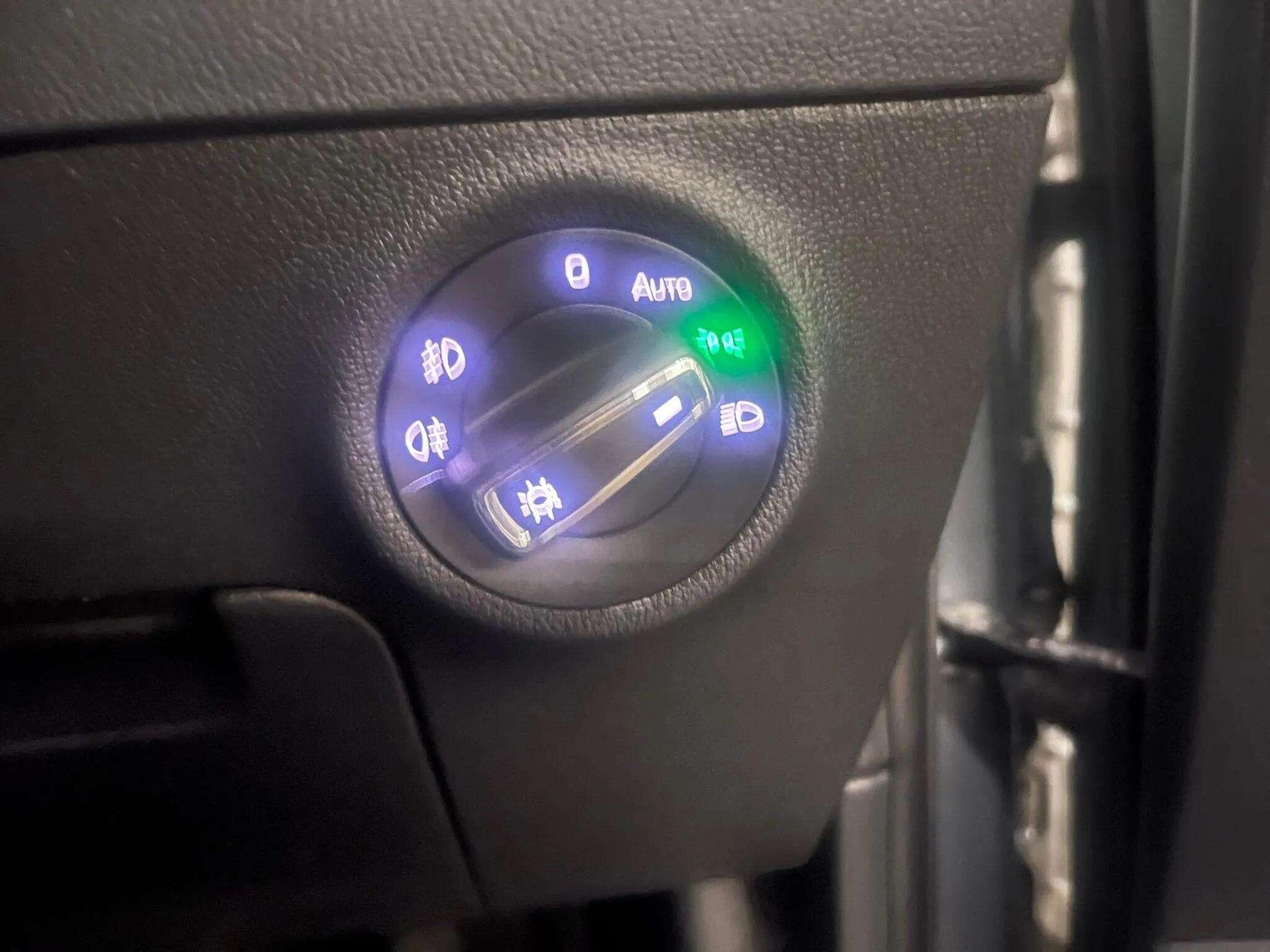 Used Skoda Karoq 2019 for sale - 76388046: Photo 38