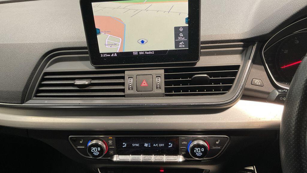 Used Audi Q5 2020 for sale - 76926260: Photo 10