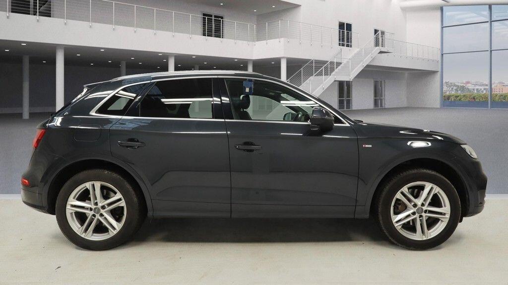 Used Audi Q5 2020 for sale - 76926260: Photo 3