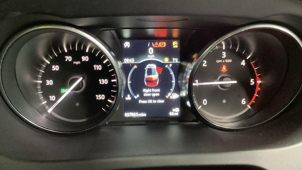 Used Land Rover Discovery Sport 2018 for sale - 77625875: Photo 8