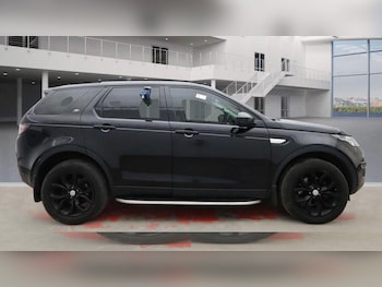 Used Land Rover Discovery Sport 2018 for sale - 77549442: Photo