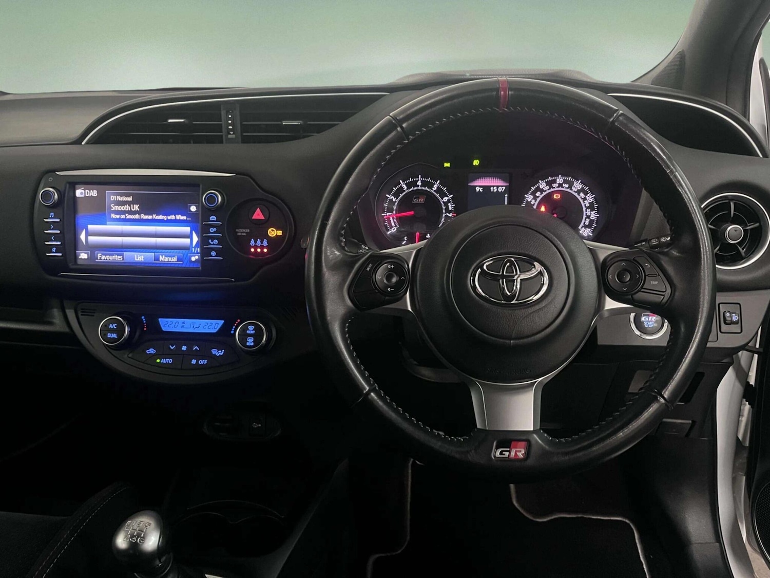 Used Toyota Yaris 2018 for sale - 76399357: Photo 19