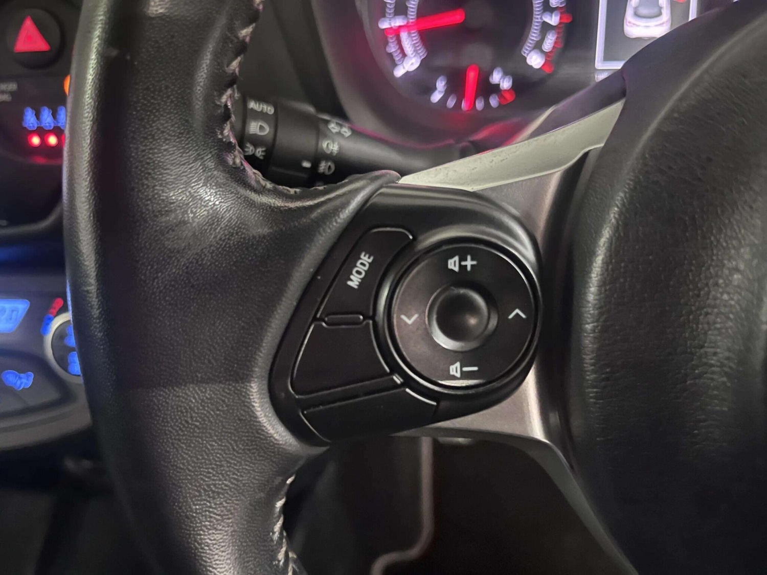 Used Toyota Yaris 2018 for sale - 76399357: Photo 33