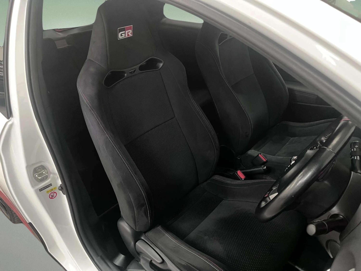 Used Toyota Yaris 2018 for sale - 76399357: Photo 40