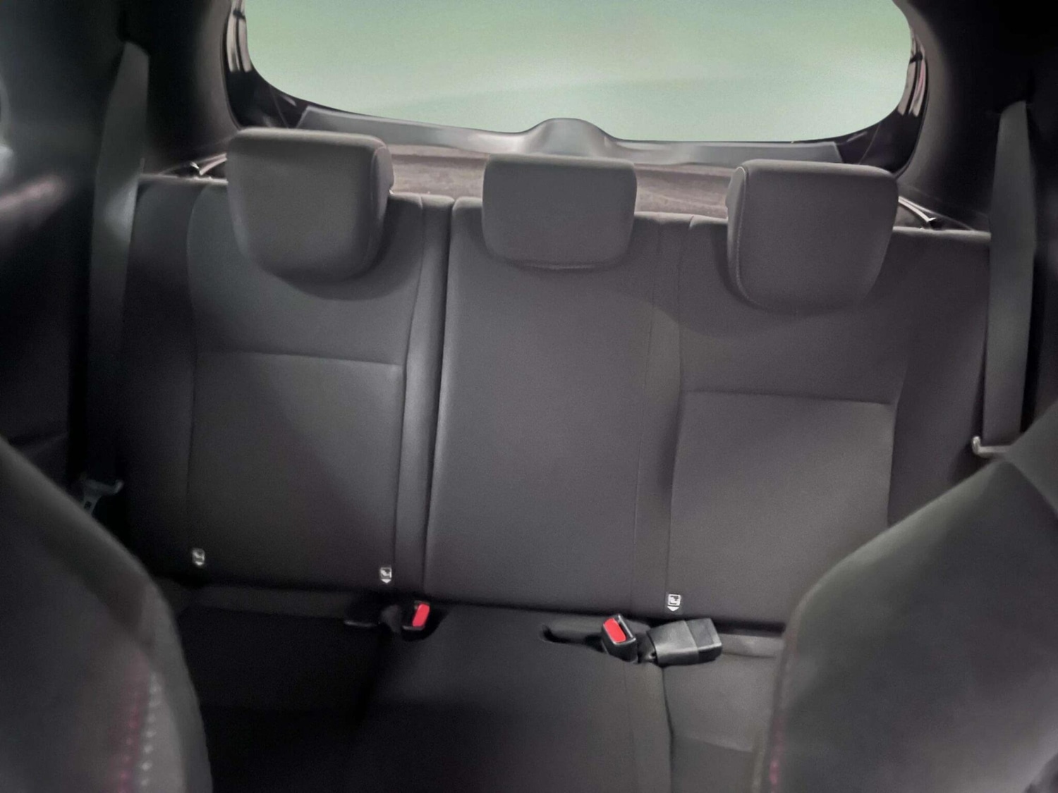 Used Toyota Yaris 2018 for sale - 76399357: Photo 42