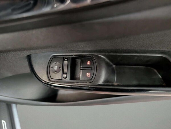 Used Vauxhall Corsa 2019 for sale - 75990298: Photo 37
