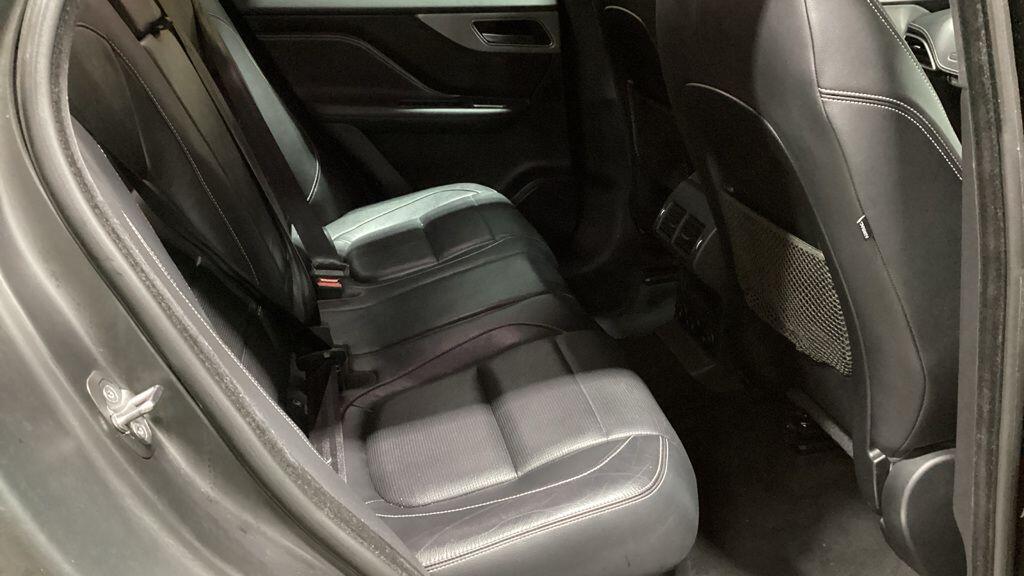 Used Jaguar F-Pace 2018 for sale - 76742921: Photo 10