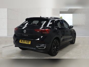 Used Volkswagen T-Roc 2019 for sale - 78982141: Photo