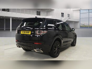 Used Land Rover Discovery Sport 2018 for sale - 77496791: Photo