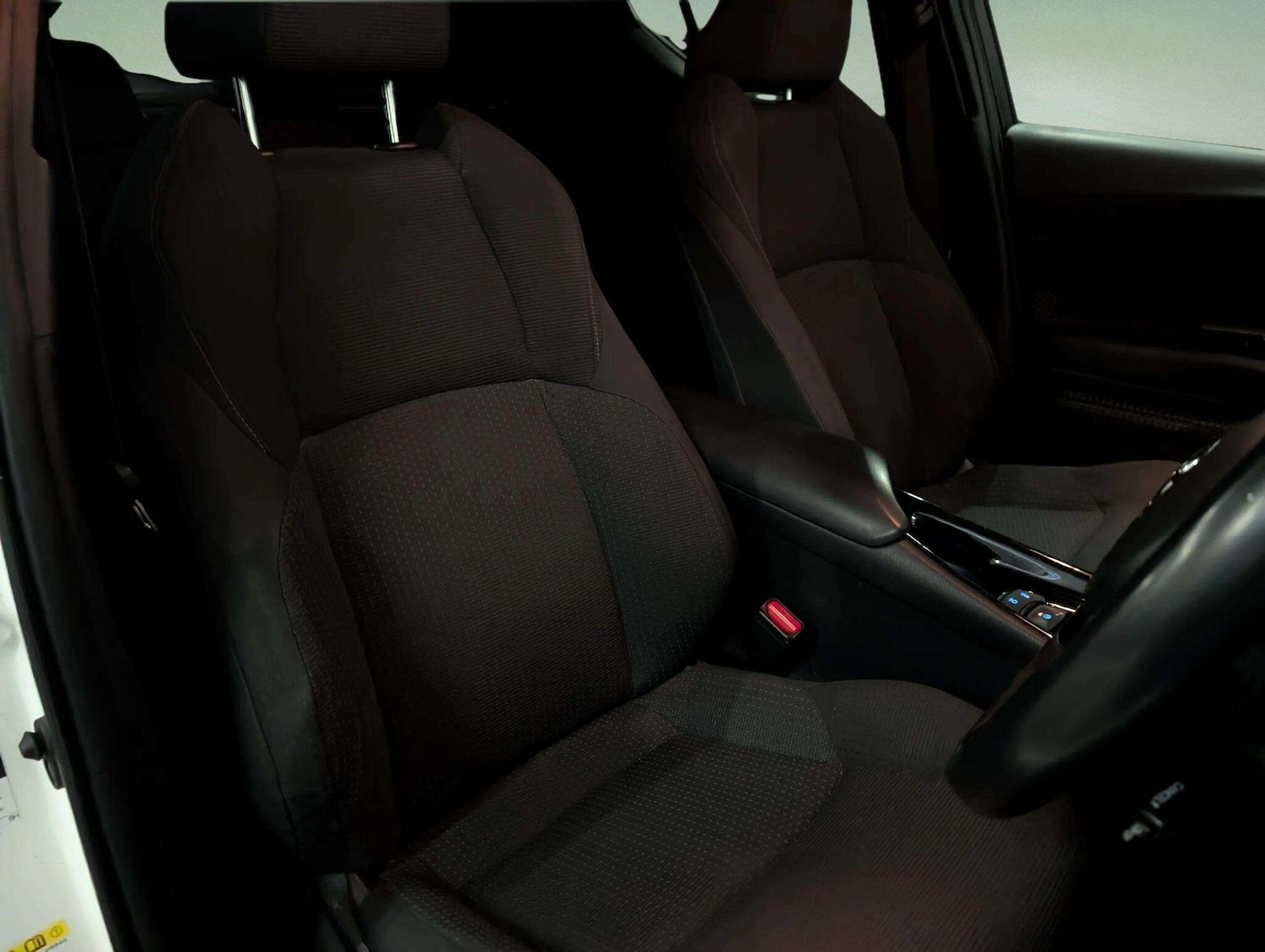 Used Toyota C-HR 2018 for sale - 76865503: Photo 41