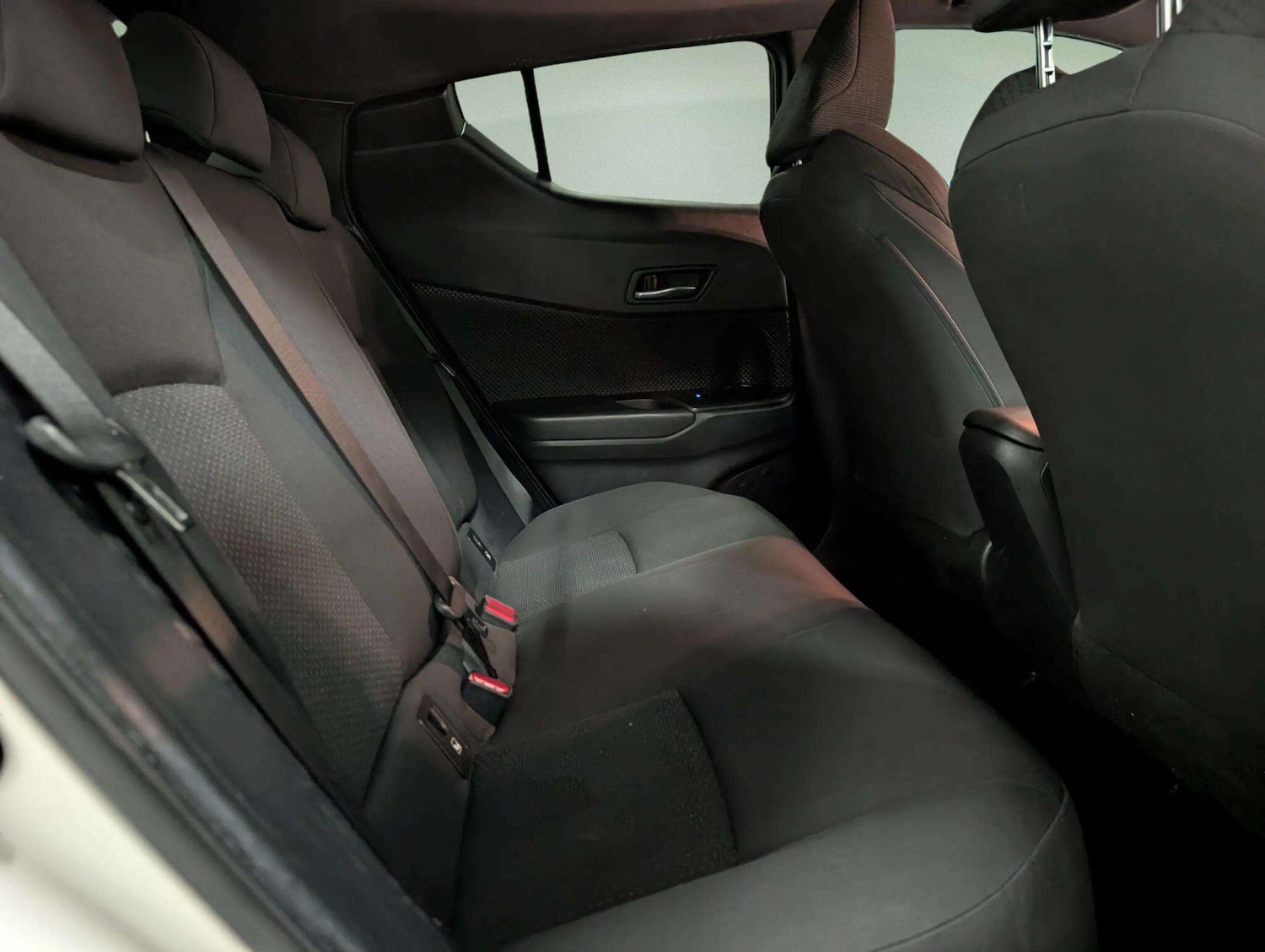 Used Toyota C-HR 2018 for sale - 76865503: Photo 43