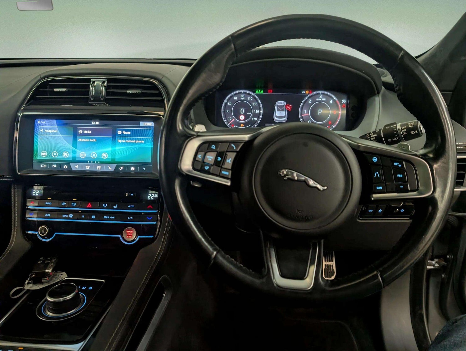 Used Jaguar F-Pace 2019 for sale - 76912934: Photo 18