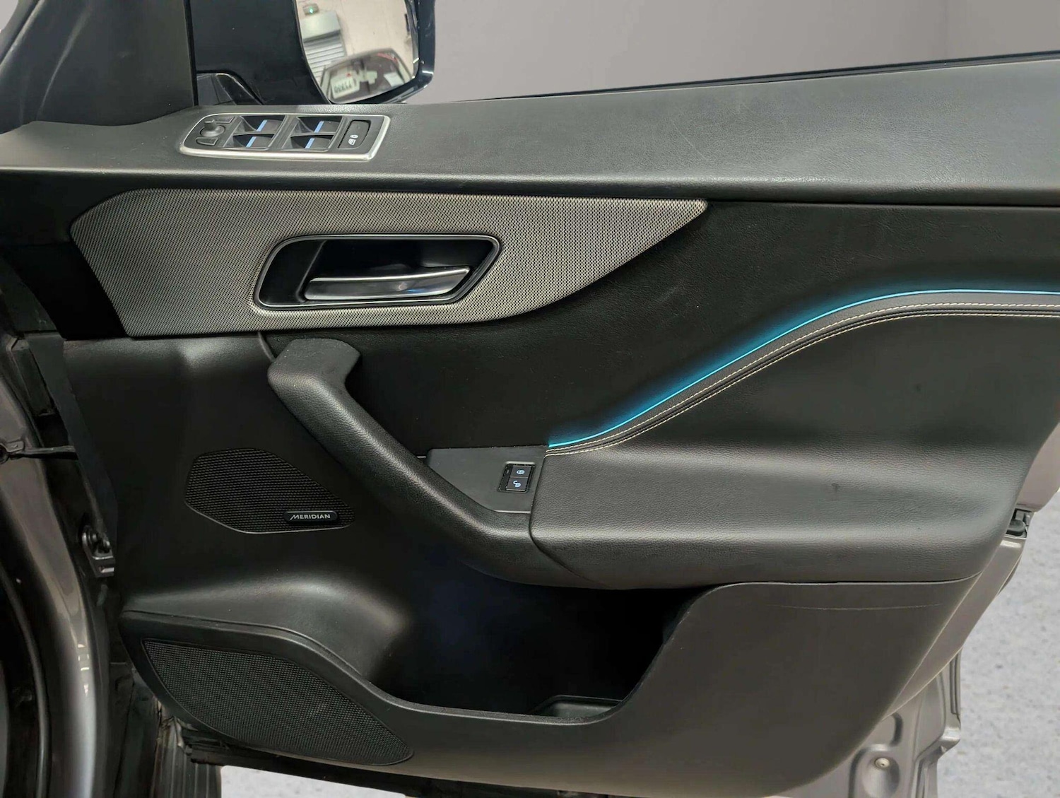 Used Jaguar F-Pace 2019 for sale - 76912934: Photo 37