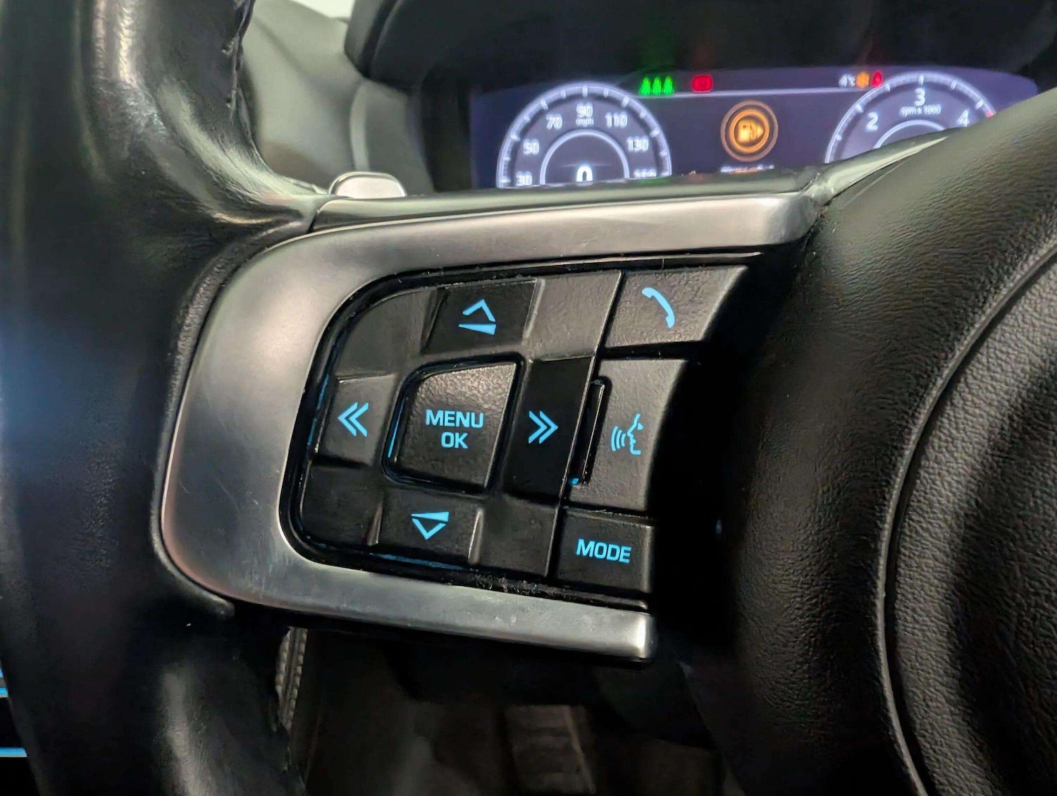 Used Jaguar F-Pace 2019 for sale - 76912934: Photo 39