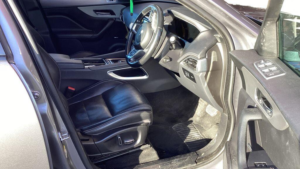 Used Jaguar F-Pace 2019 for sale - 76912934: Photo 7