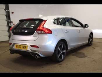 Used Volvo V40 2017 for sale - 75257582: Photo