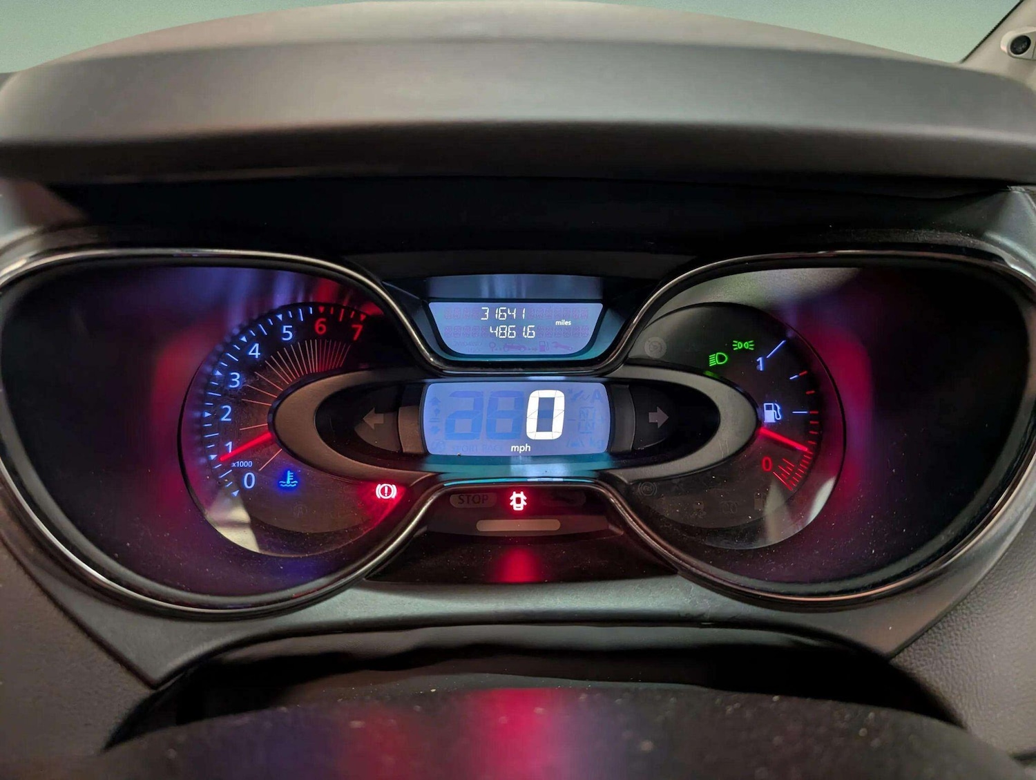 Used Renault Captur for sale - 77924847: Photo 17