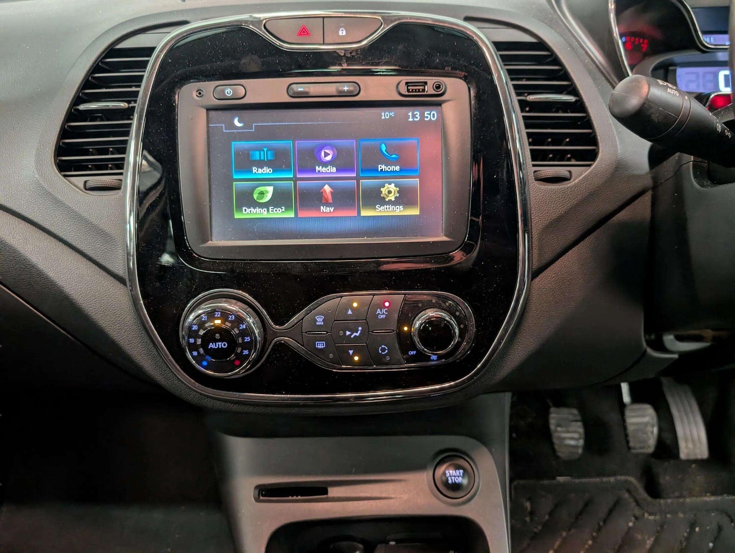 Used Renault Captur for sale - 77924847: Photo 18