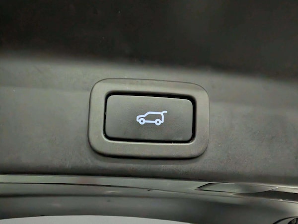 Used Jaguar F-Pace 2018 for sale - 76307198: Photo 50