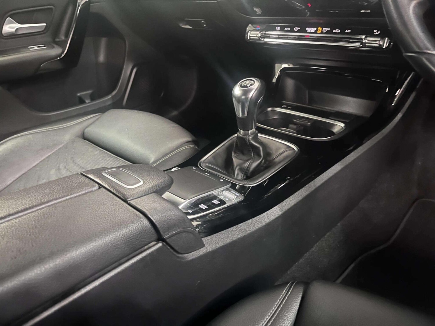 Used Mercedes-Benz A-Class 2019 for sale - 76238678: Photo 40