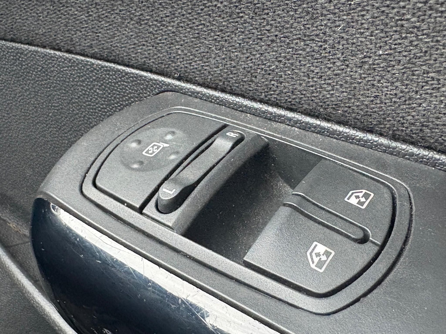 Used Vauxhall Corsa 2011 for sale - 76767430: Photo 26