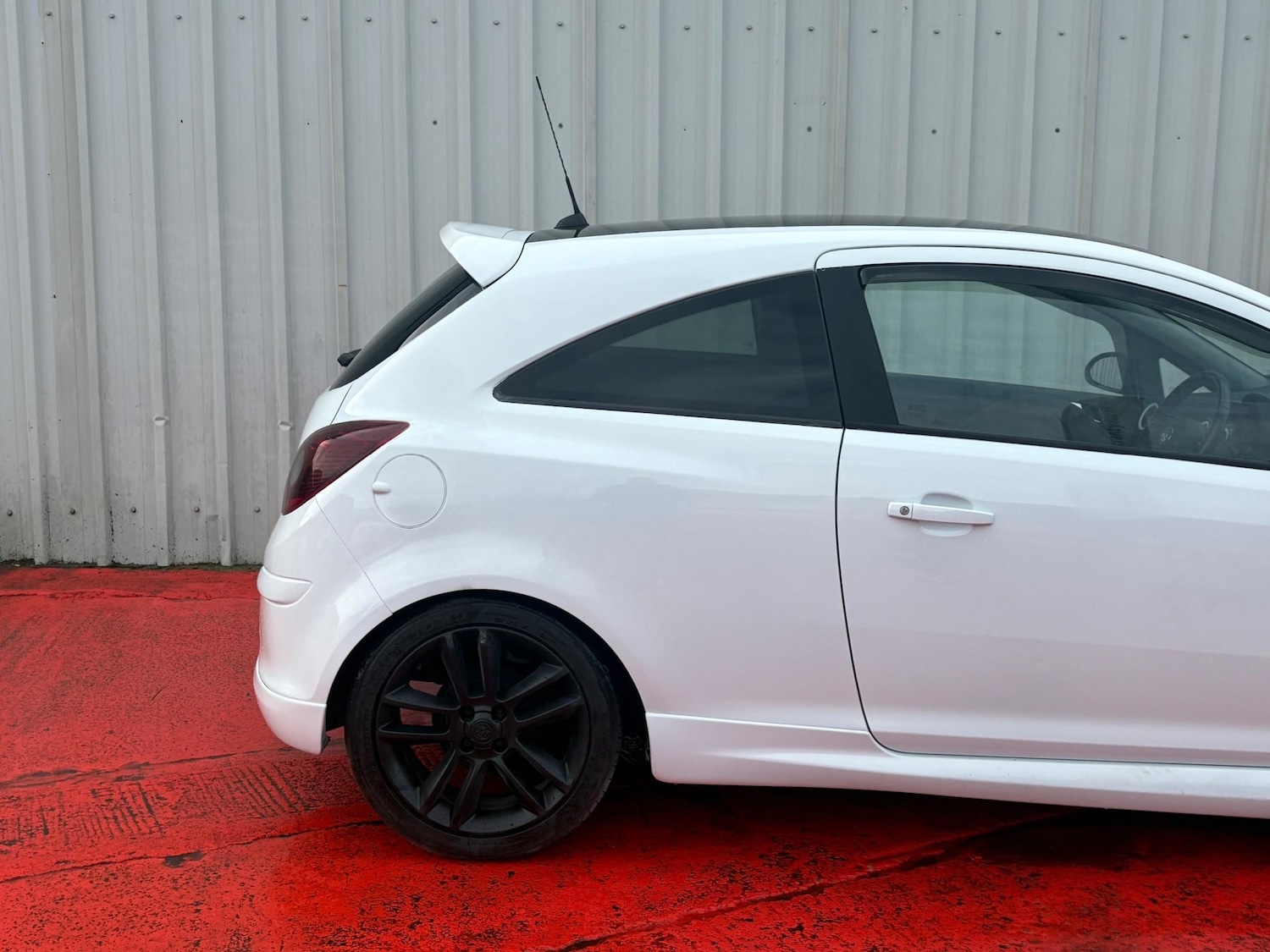 Used Vauxhall Corsa 2011 for sale - 76767430: Photo 3