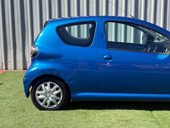 Used Toyota AYGO 2010 for sale - 78387072: Photo