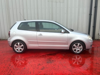 Used Volkswagen Polo 2009 for sale - 76697303: Photo