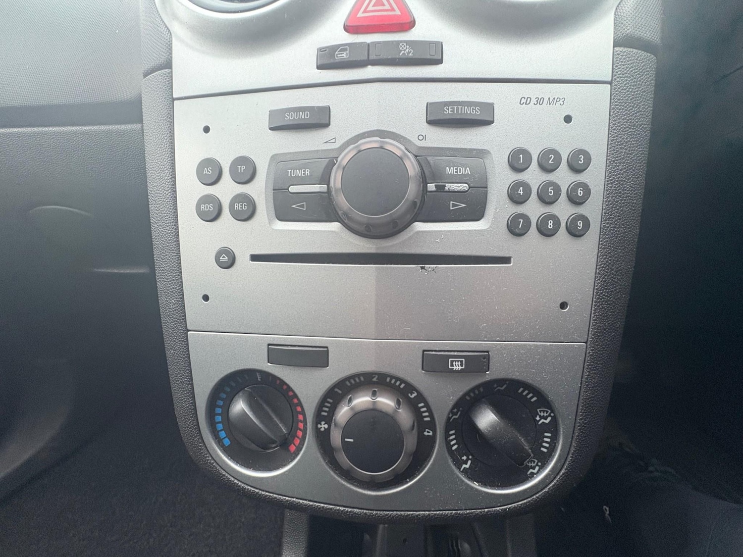 Used Vauxhall Corsa 2014 for sale - 76697301: Photo 24