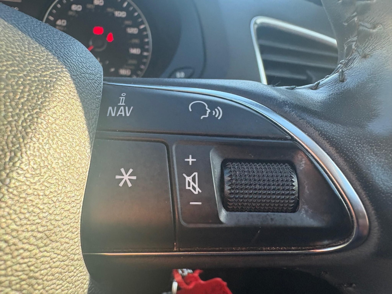 Used Audi Q3 2012 for sale - 76641440: Photo 21