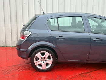 Used Vauxhall Astra 2009 for sale - 77287330: Photo