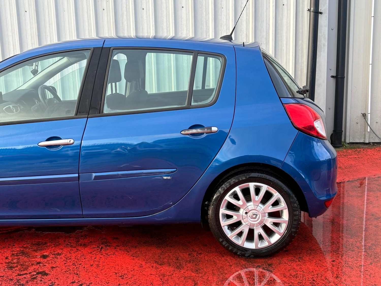 Used Renault Clio 2010 for sale - 77187290: Photo 13