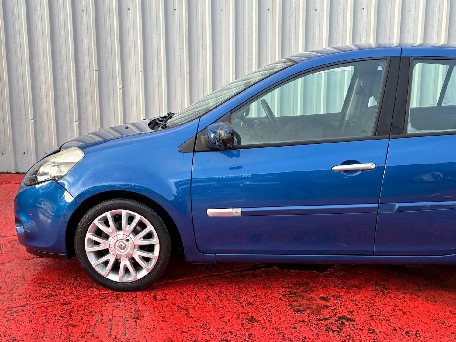 Used Renault Clio 2010 for sale - 77187290: Photo 14