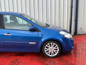 Used Renault Clio 2010 for sale - 77187290: Photo