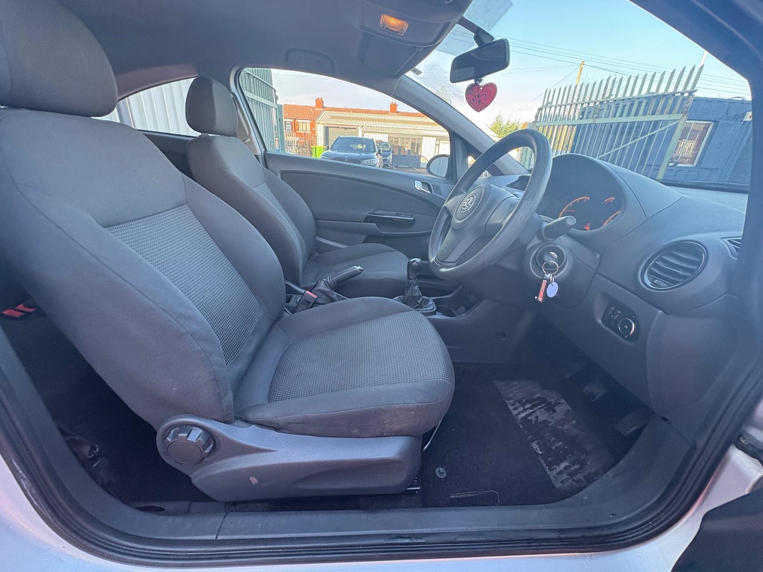 Used Vauxhall Corsa 2011 for sale - 76767422: Photo 18