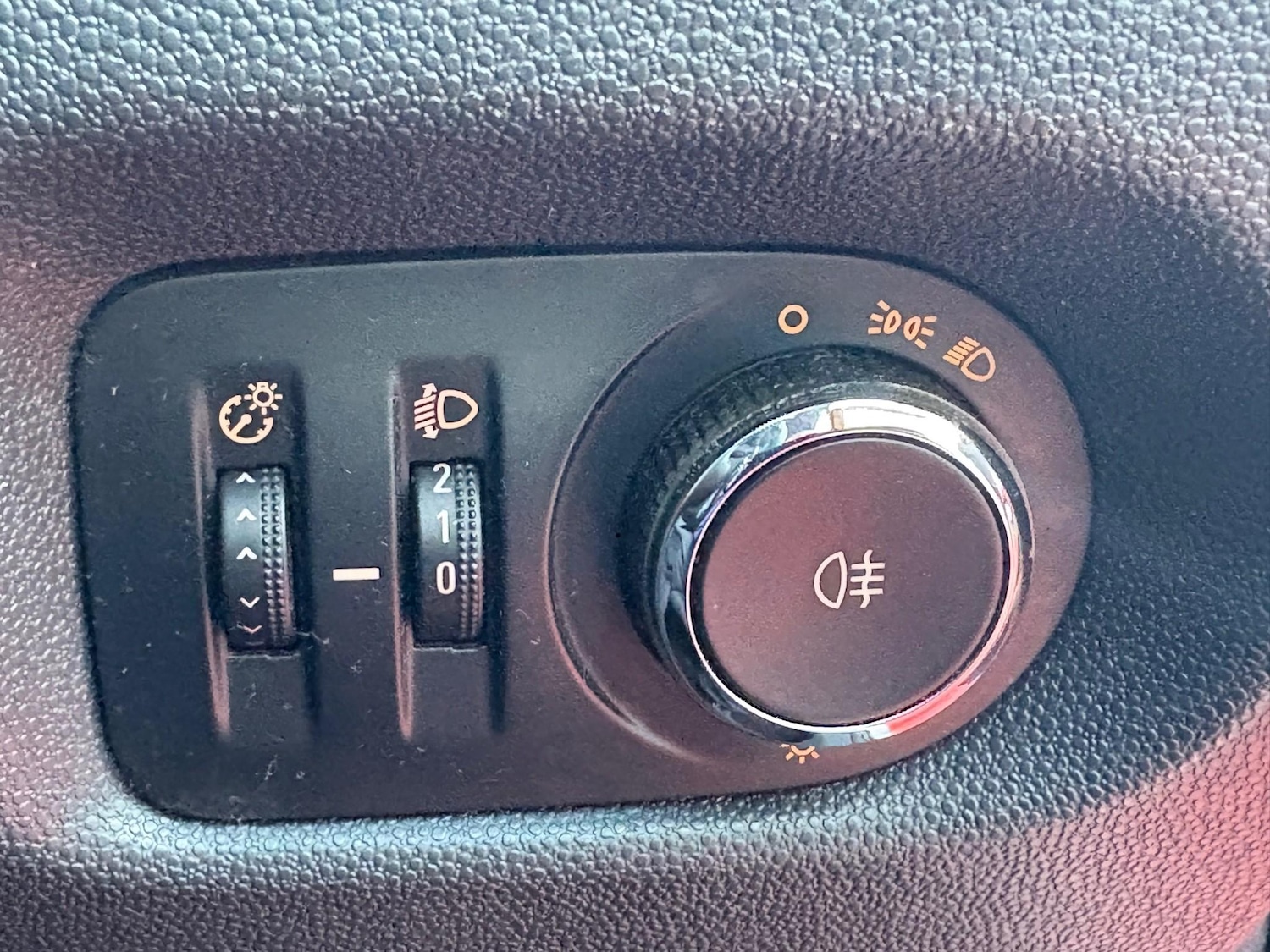 Used Vauxhall Corsa 2011 for sale - 76767422: Photo 28