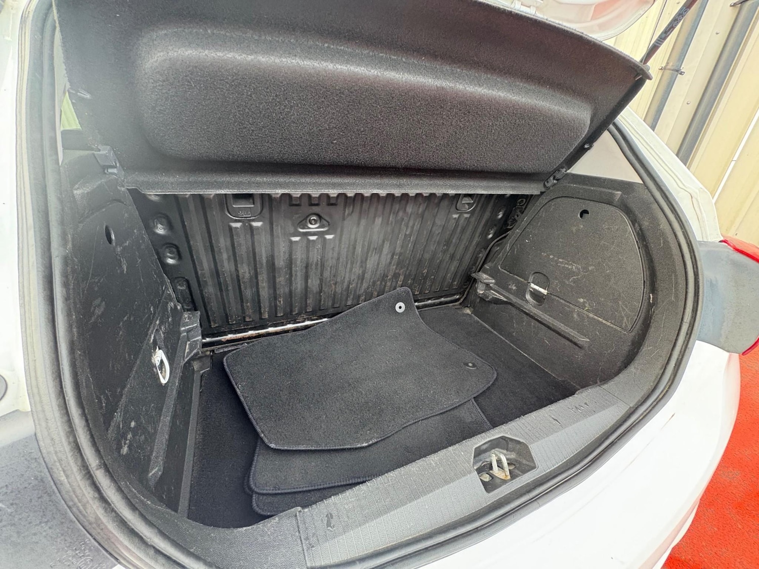 Used Vauxhall Corsa 2015 for sale - 76767423: Photo 9