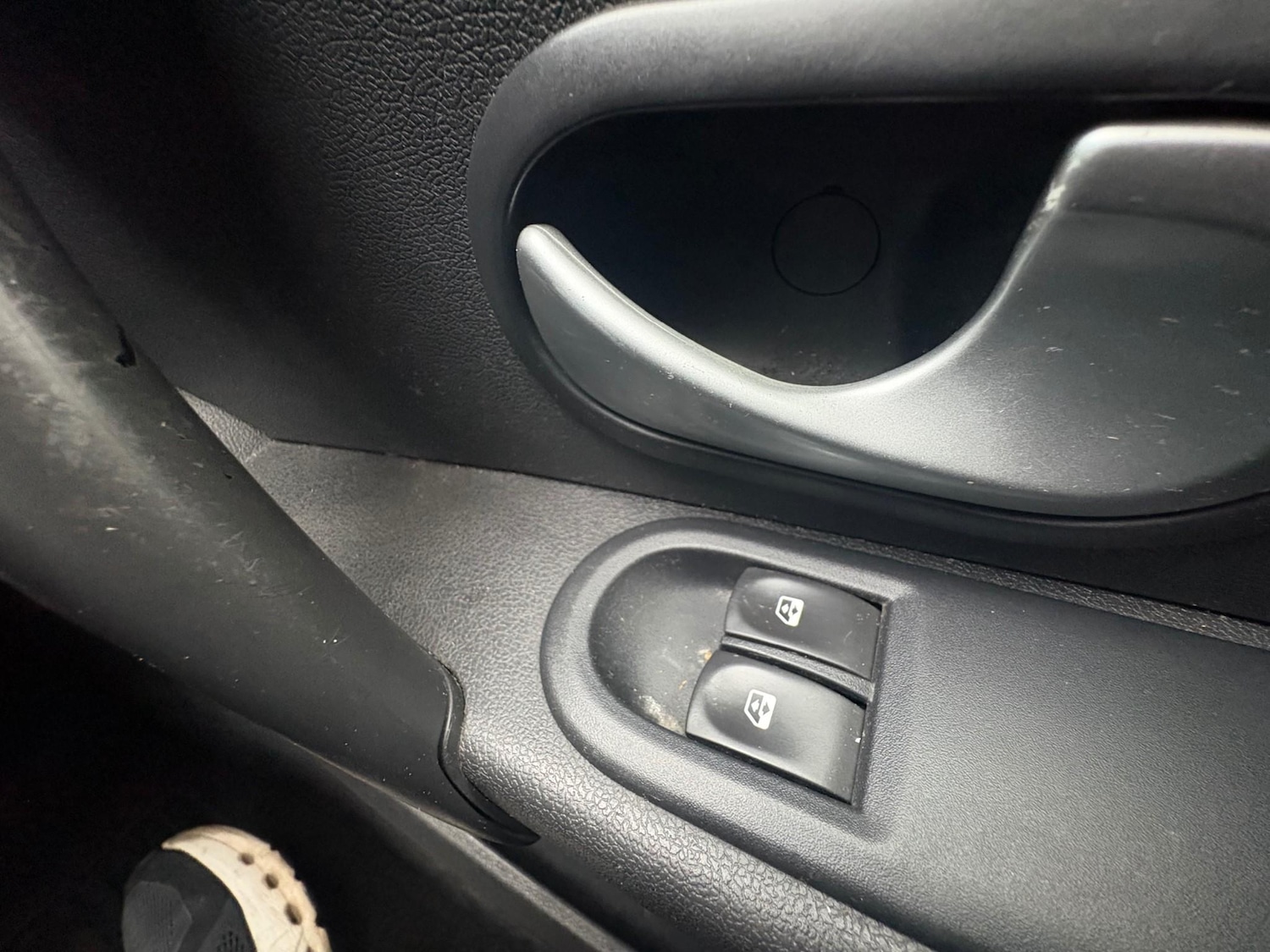 Used Renault Clio 2008 for sale - 76739194: Photo 23