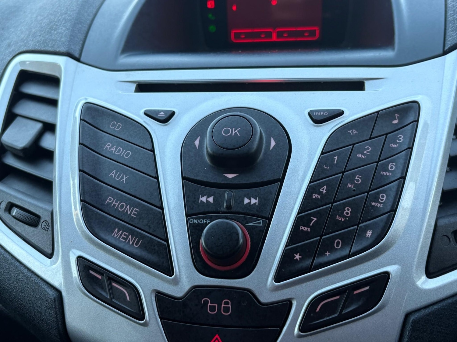 Used Ford Fiesta 2012 for sale - 76641435: Photo 22