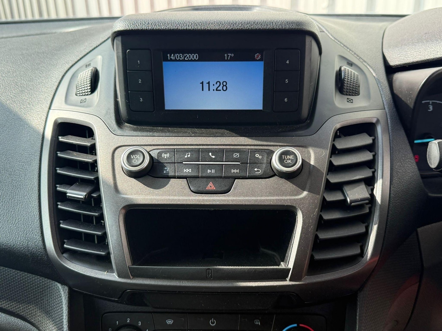 Used Ford Transit Connect 2019 for sale - 76616700: Photo 17