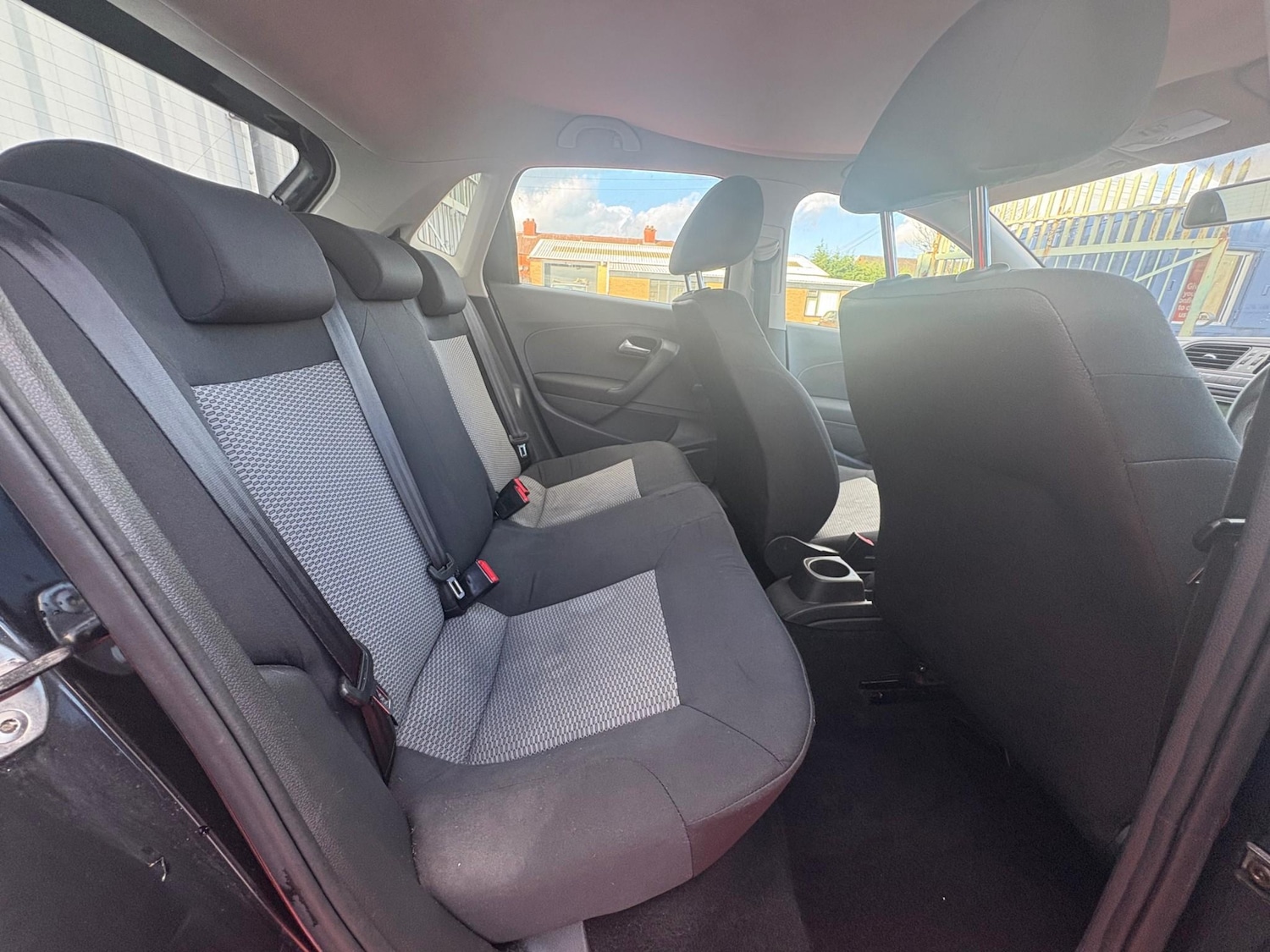 Used Volkswagen Polo 2010 for sale - 76616691: Photo 18