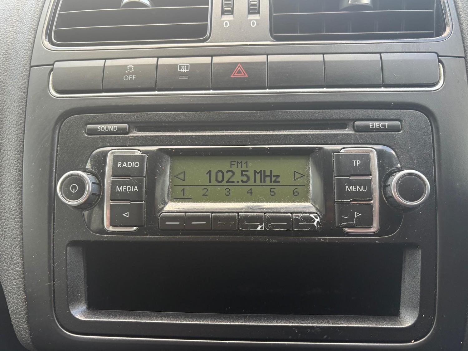 Used Volkswagen Polo 2010 for sale - 76616691: Photo 21