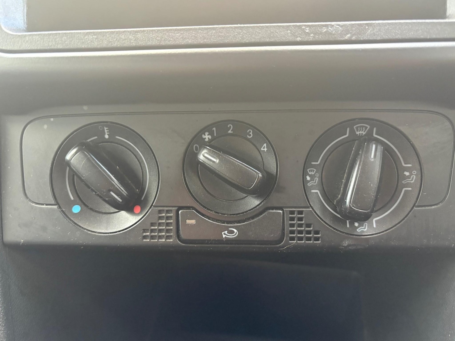 Used Volkswagen Polo 2010 for sale - 76616691: Photo 24