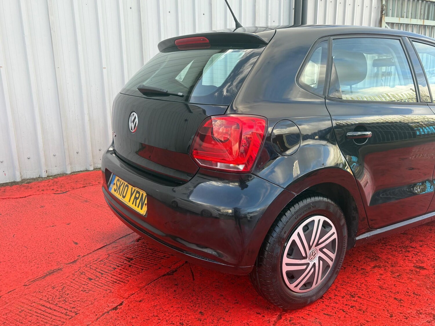 Used Volkswagen Polo 2010 for sale - 76616691: Photo 3