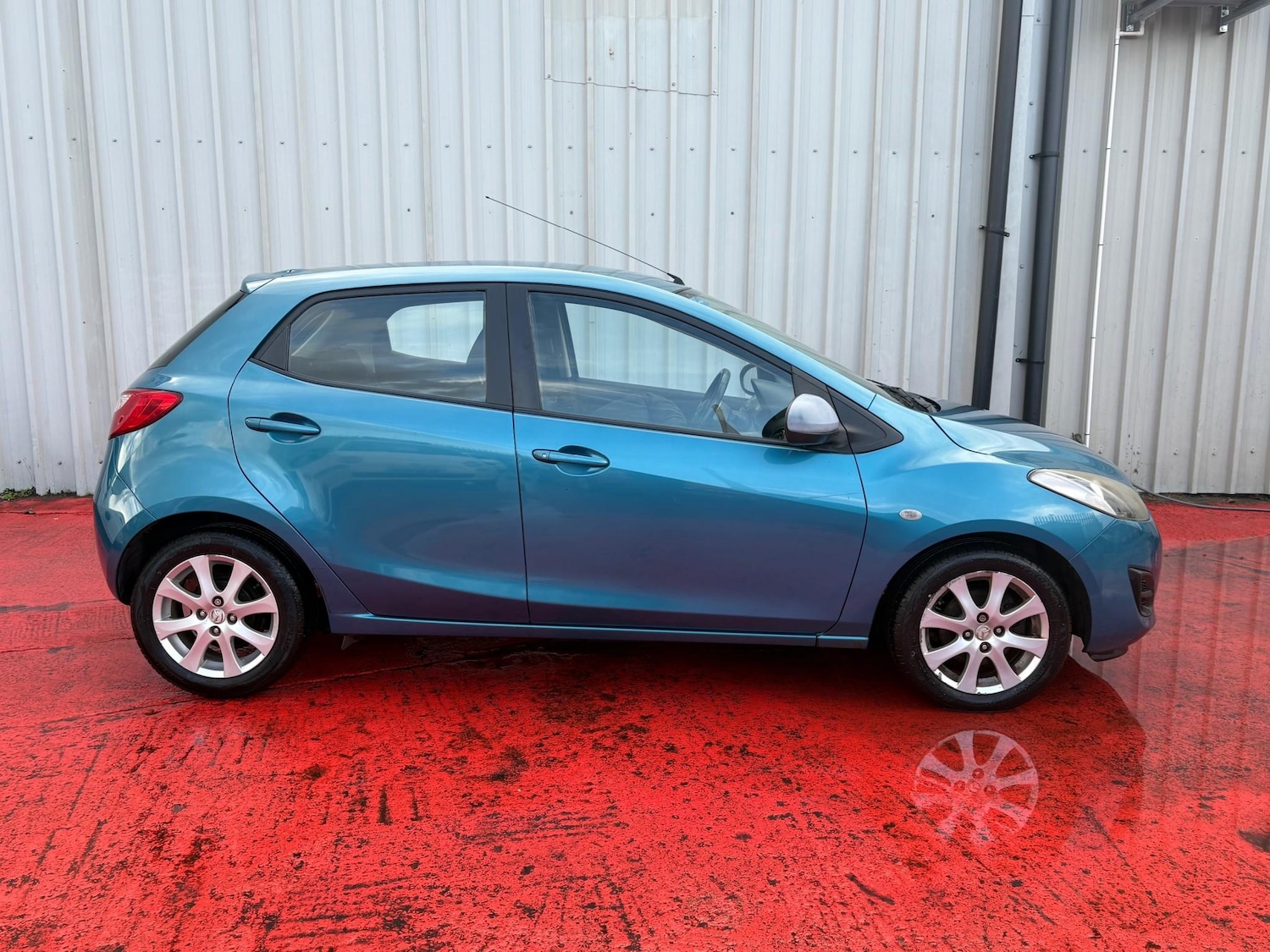 Used Mazda Mazda2 2011 for sale - 77477034: Photo 3