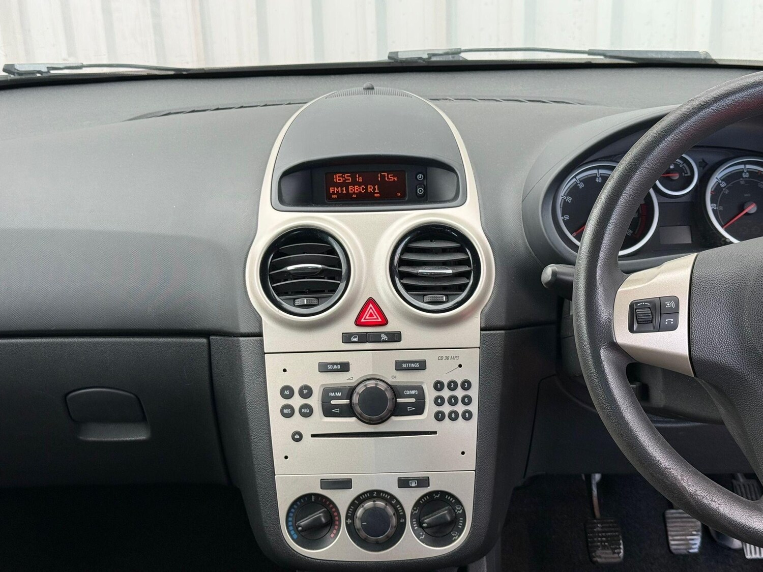 Used Vauxhall Corsa 2007 for sale - 76616703: Photo 13