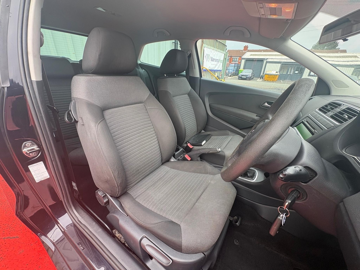 Used Volkswagen Polo 2011 for sale - 77981402: Photo 21