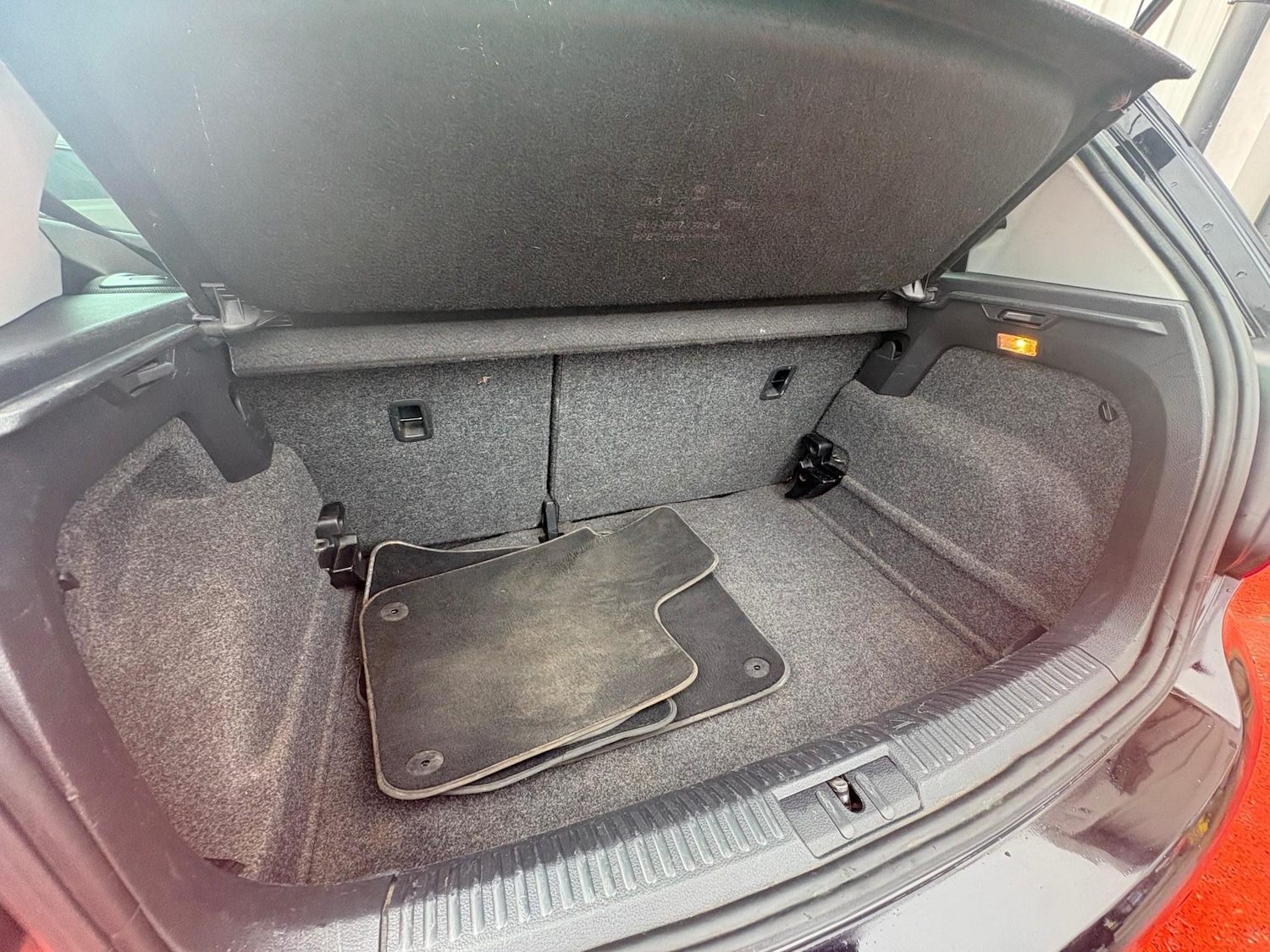 Used Volkswagen Polo 2011 for sale - 77981402: Photo 29