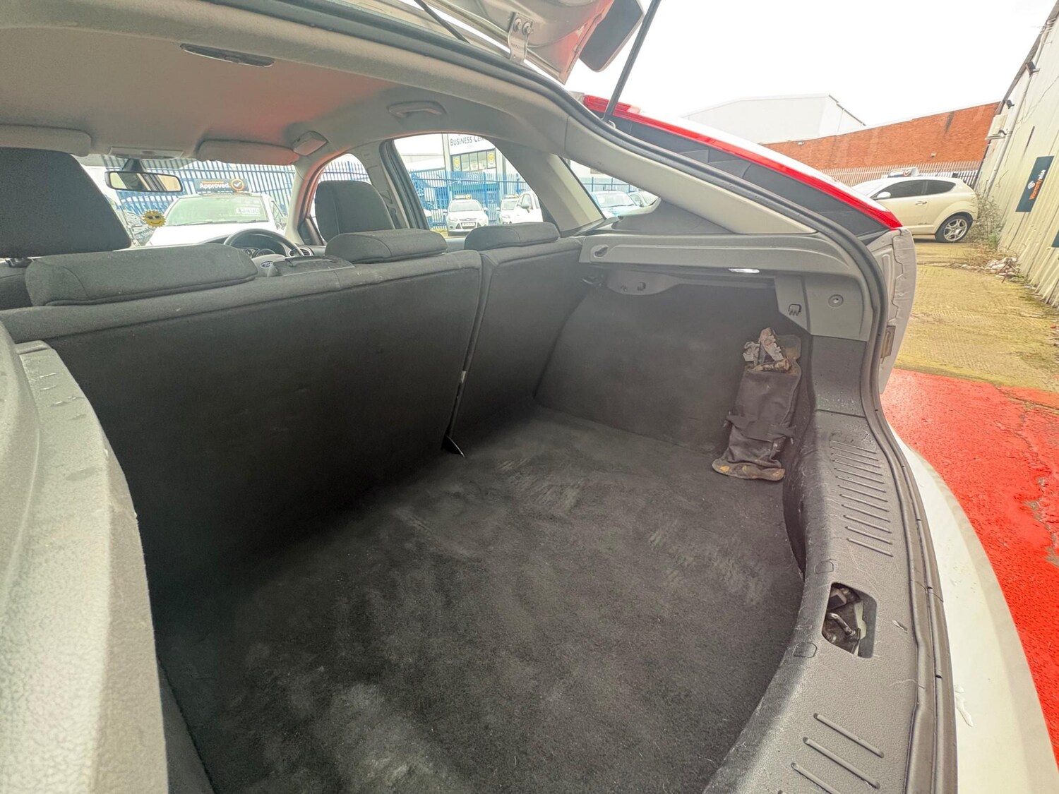 Used Ford Focus 2011 for sale - 77450846: Photo 19